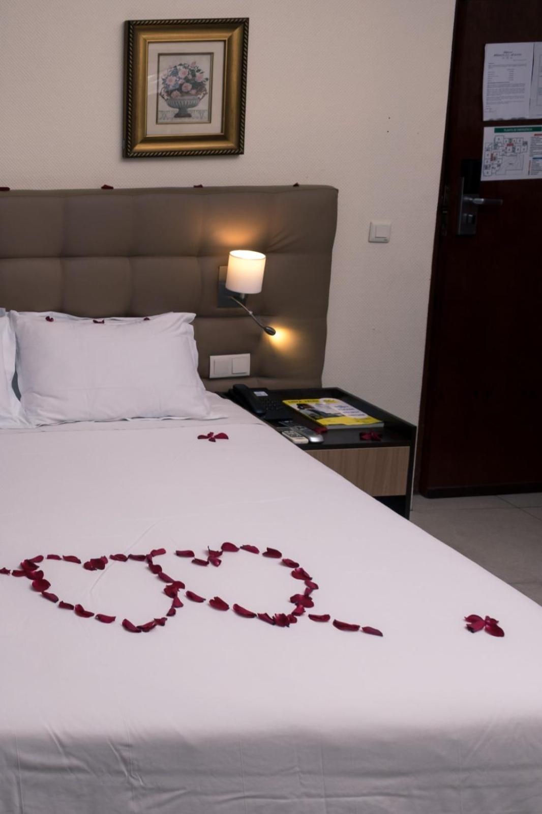 Hotel Monte Carlo Мапуто Екстериор снимка